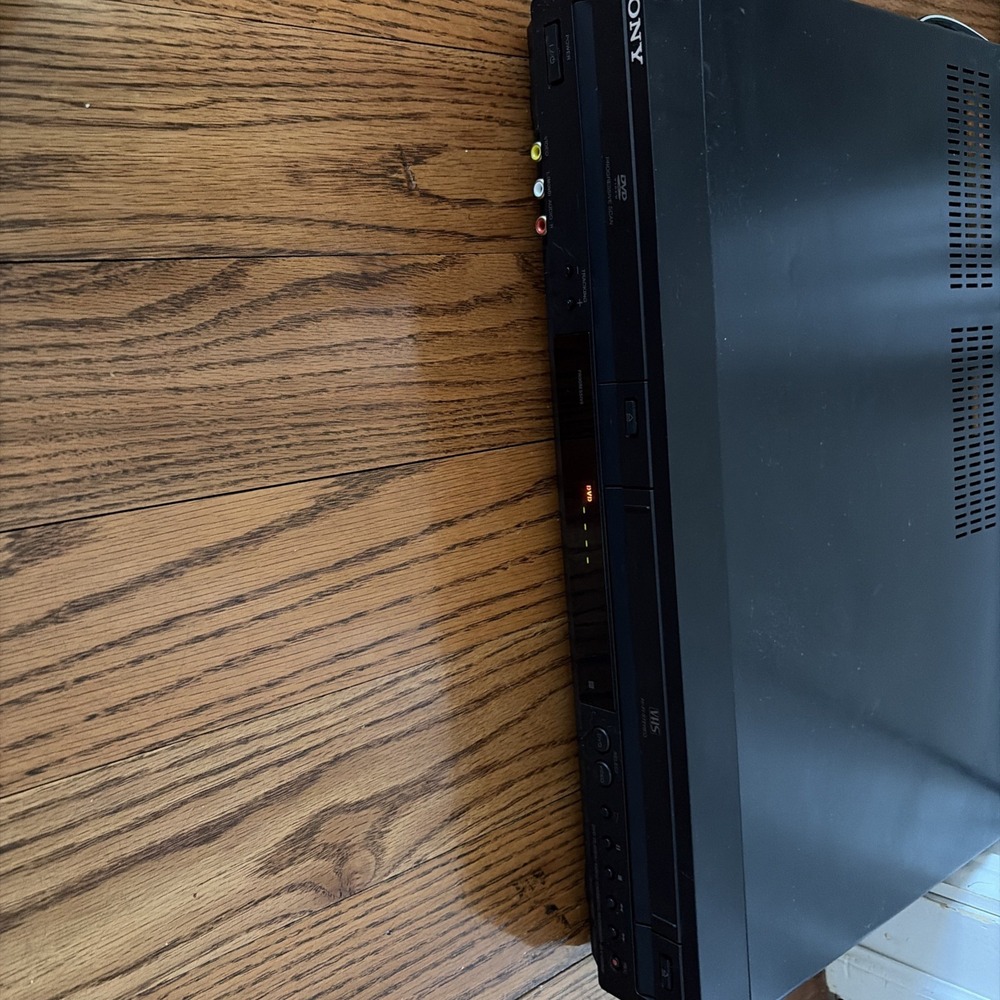 Sony DVD Player/ Video Cassette Recorder SLV-D380P Tested & Working No Remote